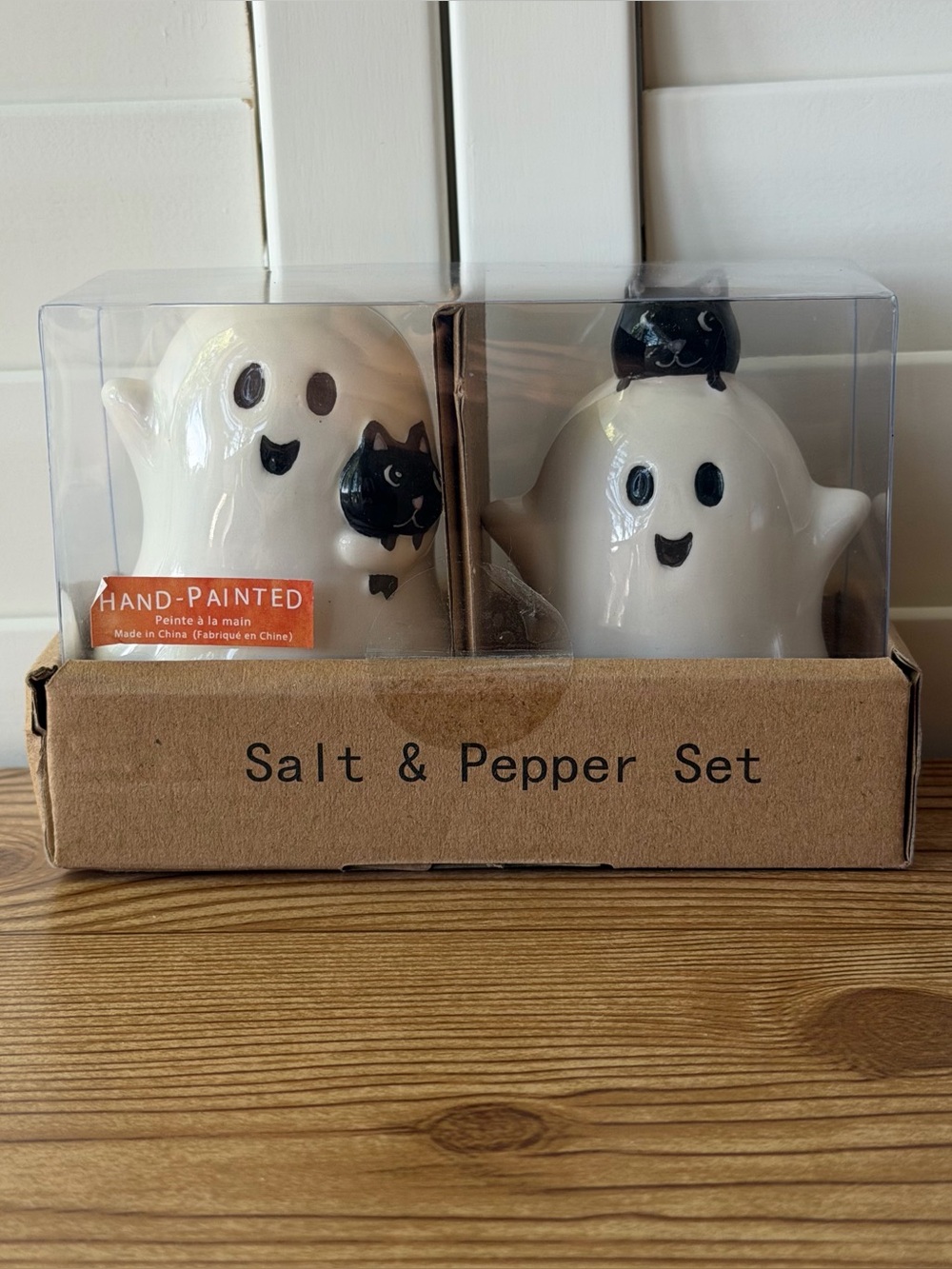 Halloween Ghost Black Cat Salt & Pepper Hand Painted Ceramic Shaker Set New